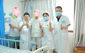 从呼吸机依赖到生活自理力:七旬老人的生命“重启”之旅